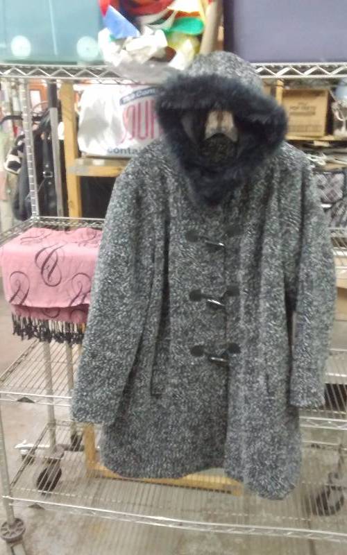 Dennis Basso Plus Size 1X Womens Coat & Pretty Scarf