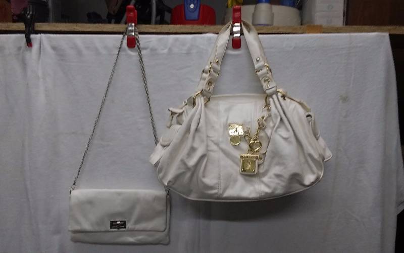 2-Hand Bags (1-Juicy Couture)
