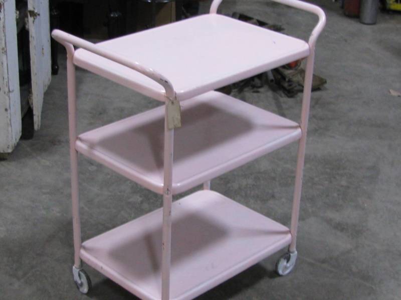 lot 6 image: Metal Utility Cart