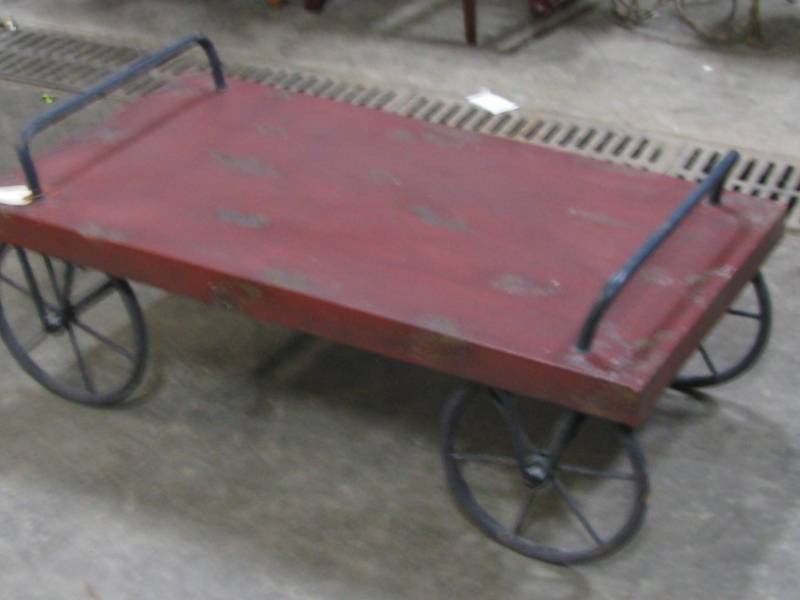 lot 20 image: Metal Cottage Style Coffee Table