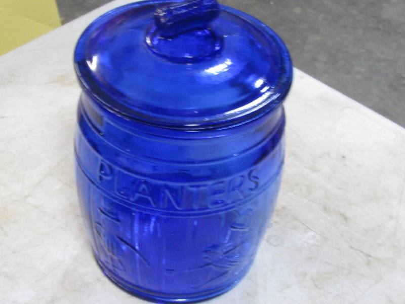 lot 28 image: Planters Peanut Jar