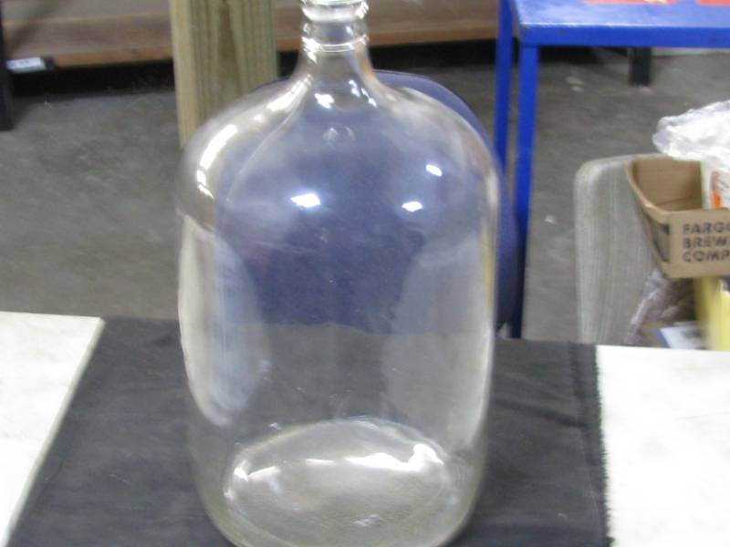 lot 29 image: Glass Water Bottle
