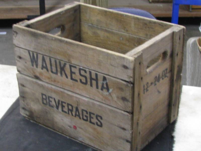 lot 36 image: Waukesha Spring Water Beverages Crate
