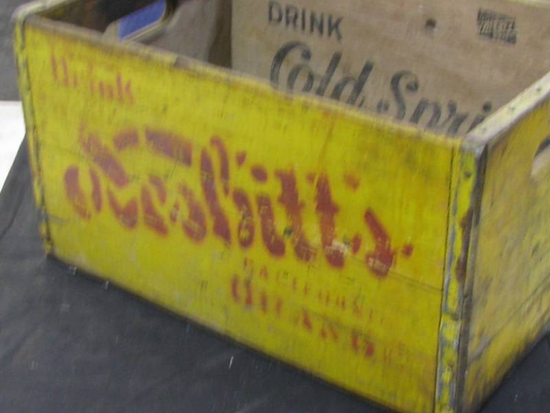 lot 37 image: Nesbitts OrangeCold Spring Beer Crate