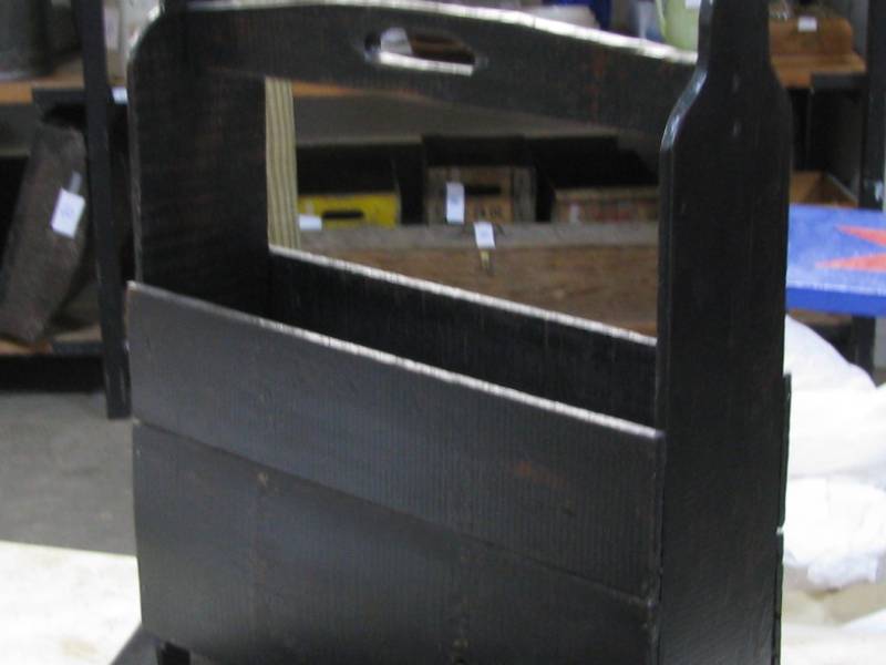 lot 72 image: Primitive Magazine Rack