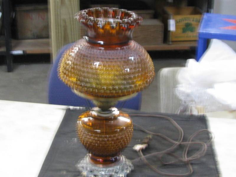 lot 75 image: Fenton Hob Nail Lamp