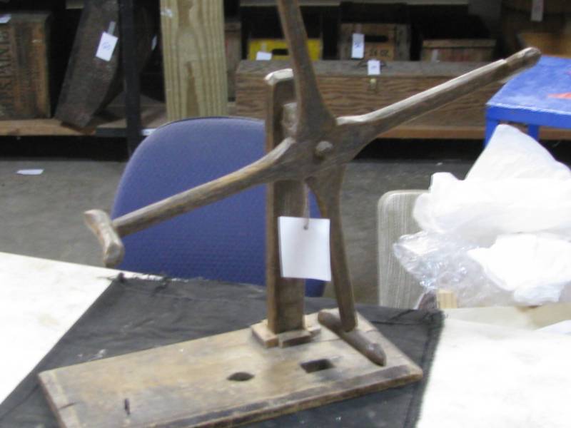 lot 77 image: Yarn Winder