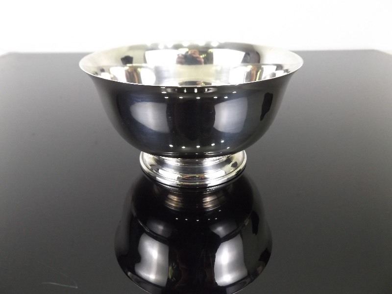 lot 9 image: SOLID .925 Sterling Silver Lunt Paul Revere 5 Bowl