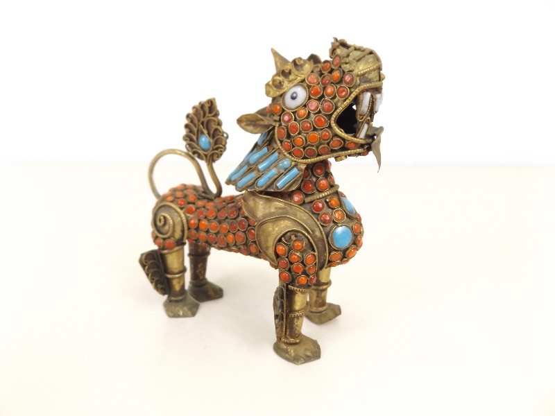 lot 18 image: Antique Brass Jeweled Foo Lion Dog Figure