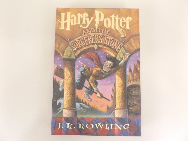 lot 30 image: UNREAD First American Edition Harry Potter and The Sorcerers Stone