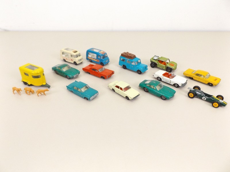lot 43 image: Lot of 13 Vintage Matchbox Lesney Misc. Vehicles