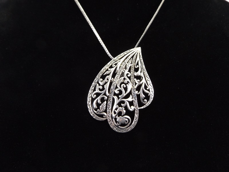 lot 52 image: Large .925 Sterling Silver Art Nouveau Scrolled Leaf PendantBrooch Necklace
