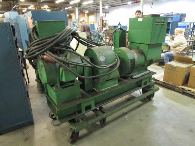 lot 22 image: A-C FREQUENCY CONVERTERGENERATOR
