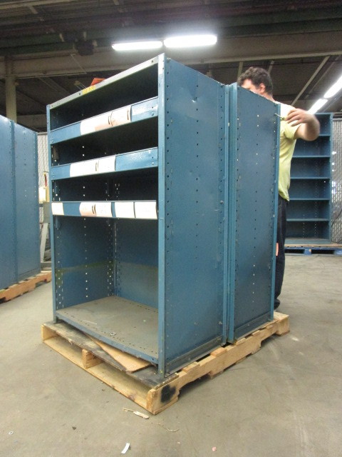 lot 50 image: STEEL PARTS BINSSHELVING UNITS