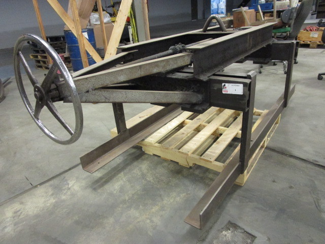 lot 94 image: CRANE ASSISTED STEEL PLATE LIFTER