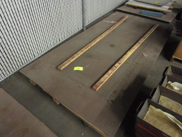 lot 101 image: SHEET OF DIAMOND PLATE STEEL