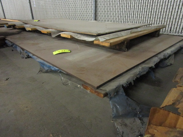 lot 103 image: SHEETS OF 10 GAUGE STEEL