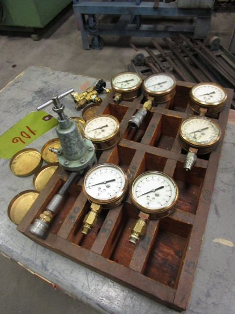 lot 106 image: BRASS TEST GAUGES