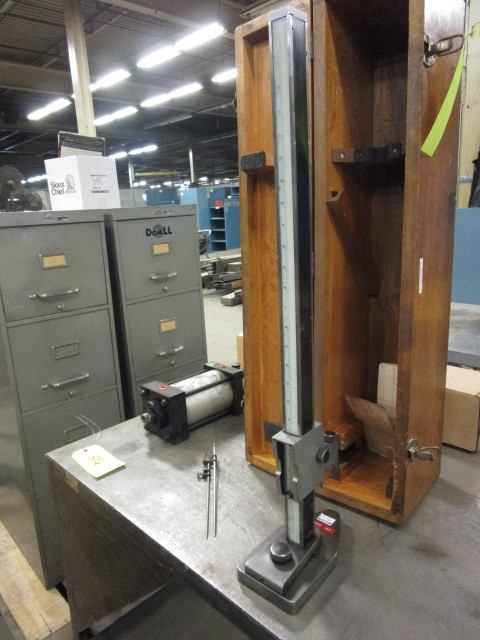 lot 108 image: VERNIER HEIGHT GAUGE