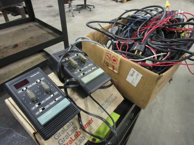 lot 109 image: HIGH ACCURACY DIGITAL TIMERS