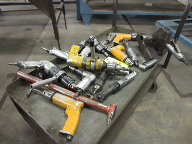 lot 118 image: PNEUMATIC TOOLS