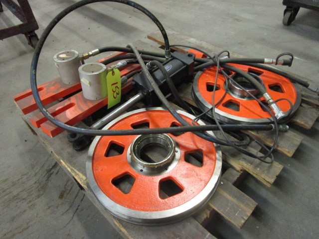 lot 153 image: HYDRAULIC ACCESSORIES
