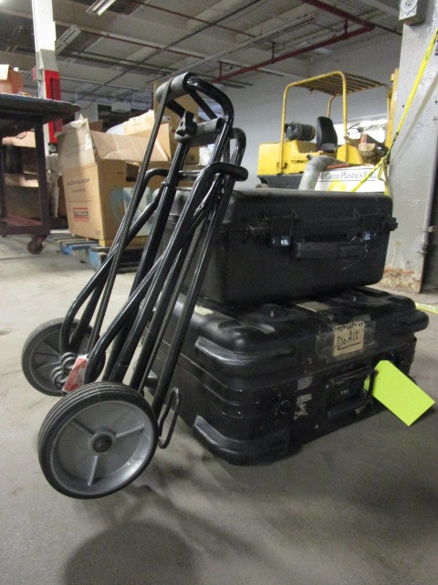 lot 156 image: HARD PLASTIC TRADE SHOW TRANSPORT CASES WITH LUGGAGE CART