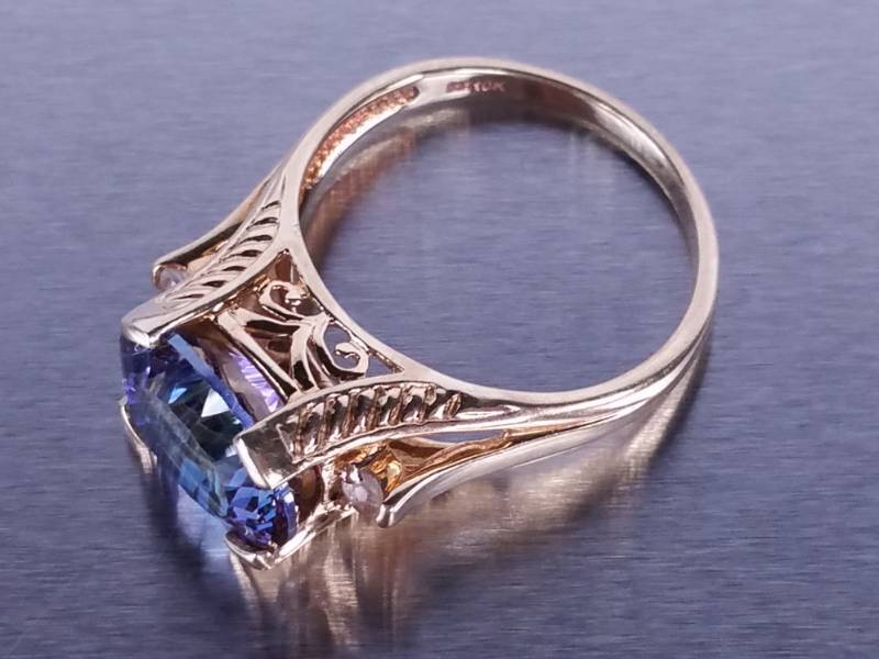 5ct Mystic Sapphire and Diamond Estate Ring in Yellow Gold