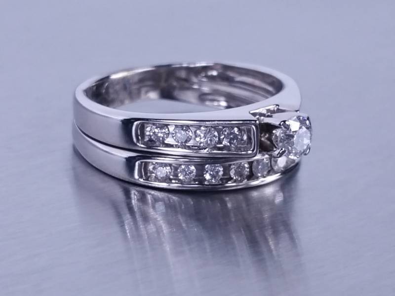 Approx 2 CT Ladies Diamond Wedding Set 14k