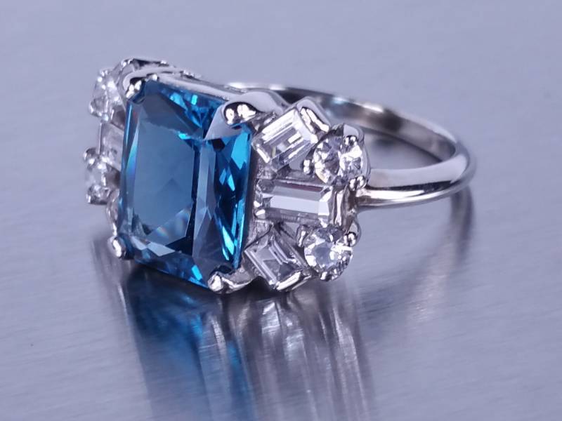 Blue London Topaz Estate Ring 10k