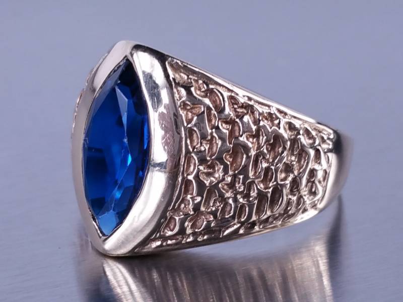 Sapphire Estate Ring 10k