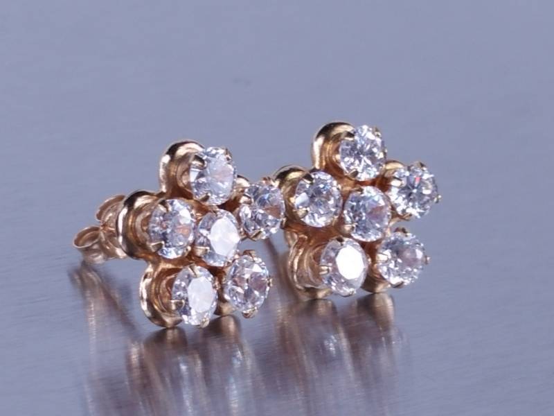 Flower Estate Earrings 14k