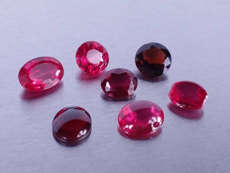 (7) Loose Gemstones