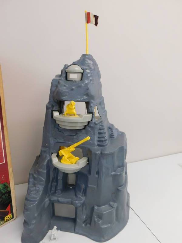 lot 40 image: 1980s Mego Corp. WWII Battle of Navarone Playset