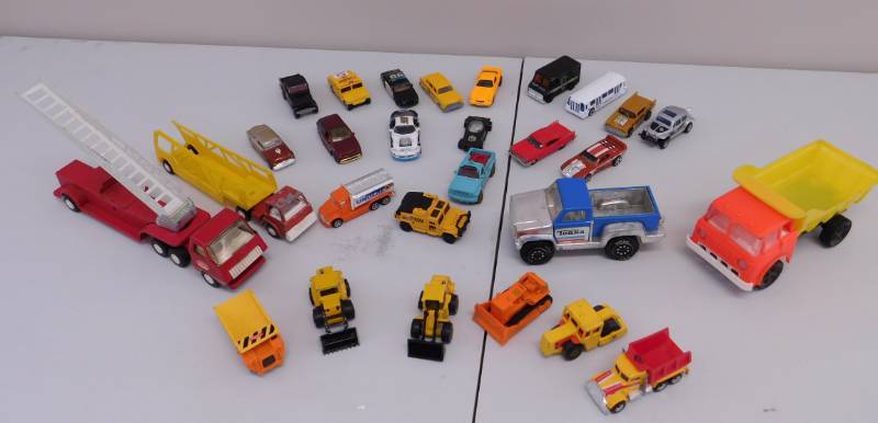 lot 60 image: Various Toy Vehicles