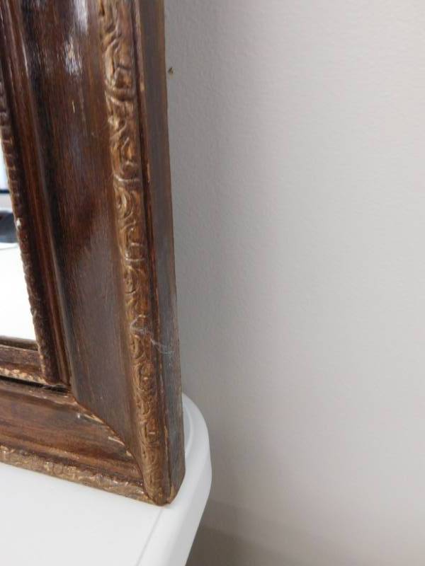 lot 95 image: Antique Framed Mirror - 28.5 x 22.5