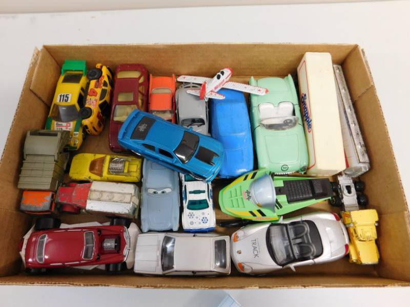 lot 105 image: Misc. Lot of Collectible Cars