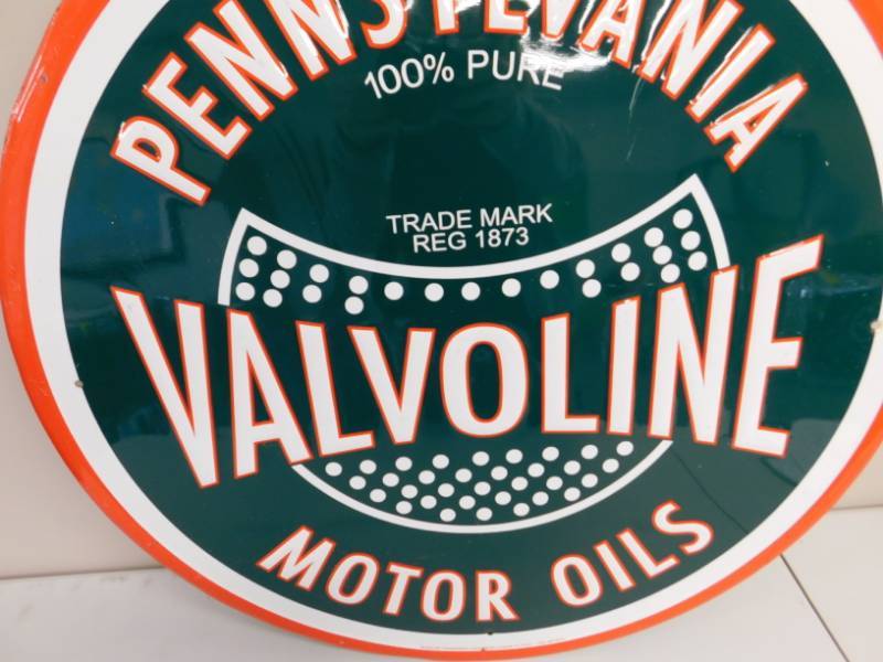 lot 122 image: Metal Pennsylvania Valvoline Sign 23