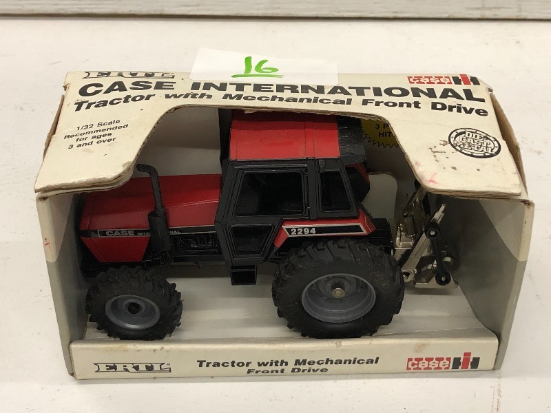lot 16 image: Case IH 2294 Tractor
