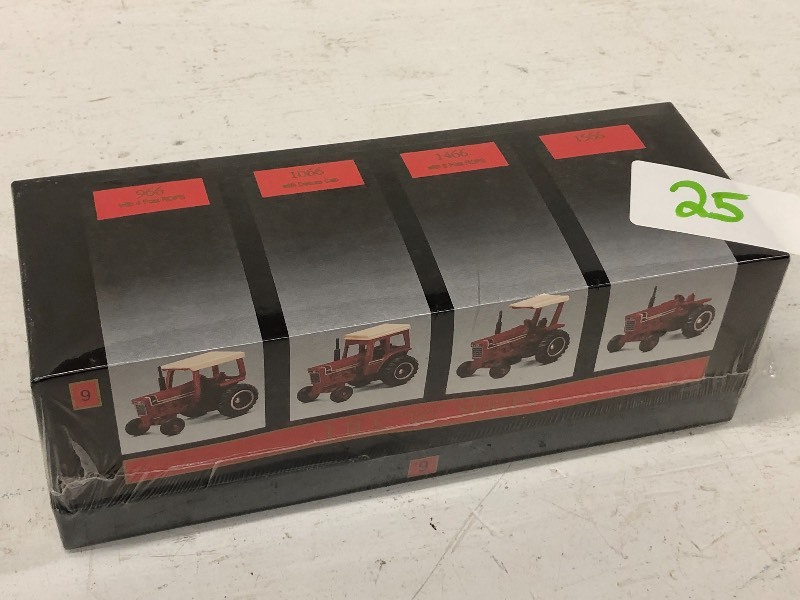lot 25 image: IHC-66-Series Four Piece Tractor Set