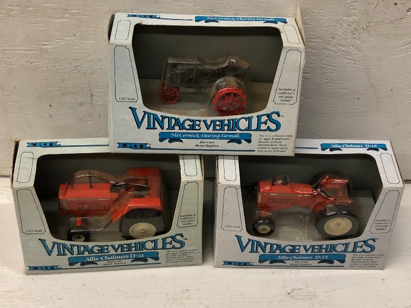 lot 32 image: (3) Ertl 143-Scale Die-Cast Replicas