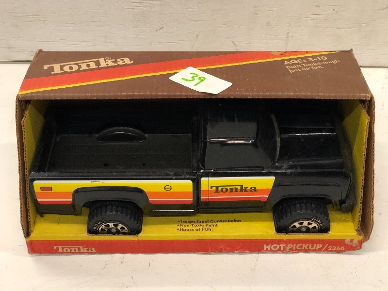 lot 39 image: Tonka Hot Pickup2360