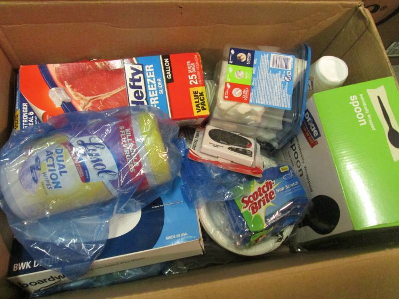 Lot of Misc Kitchen Related  EW4...