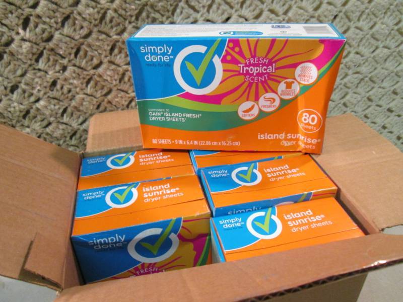 Case of 6 Boxes of Dryer Sheets Isl...