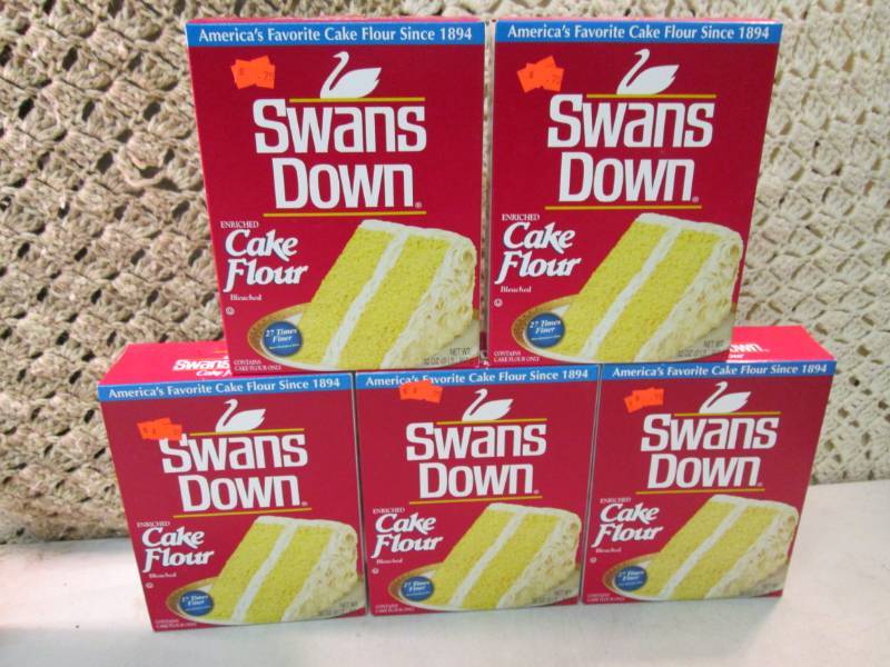 5 Boxes of Cake Flour Best by Apr 2...