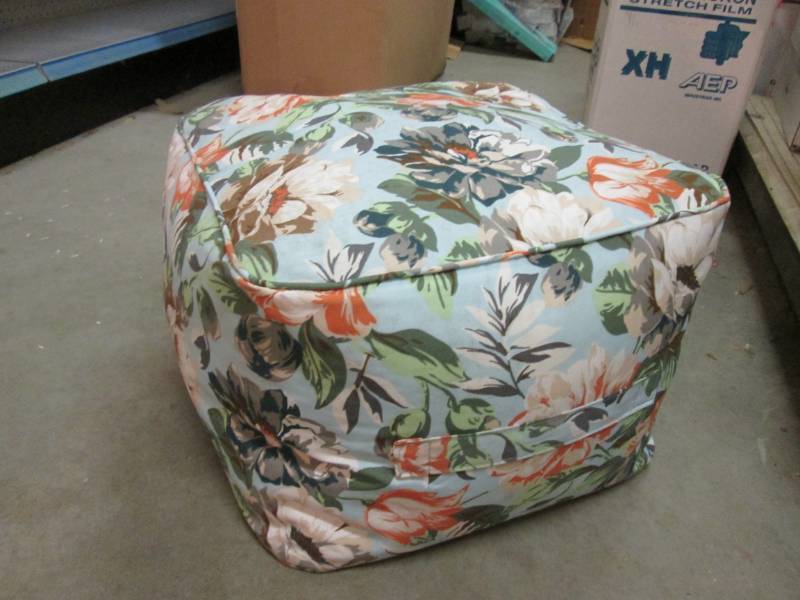 Hampton Bay Charleston Floral Outdo...