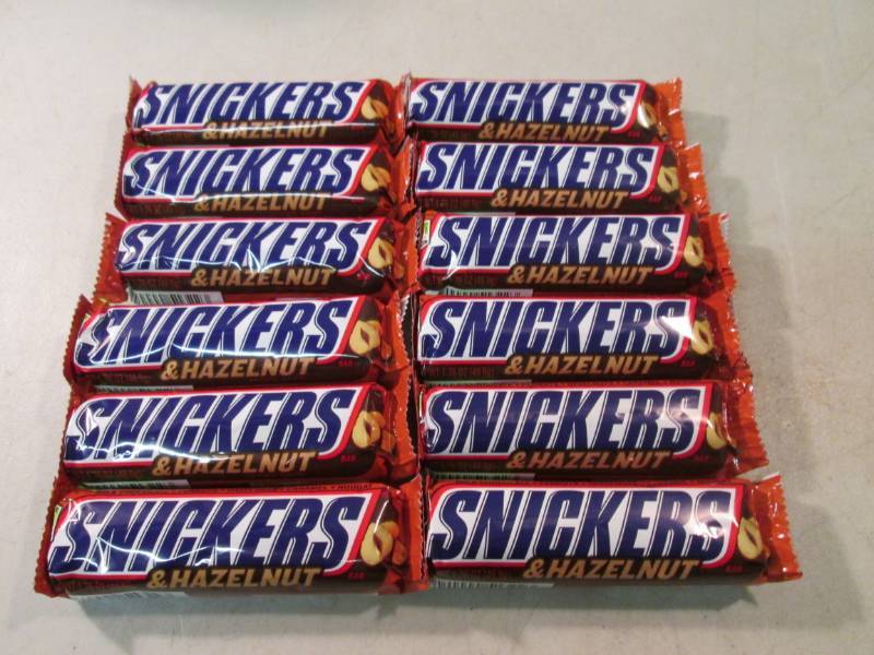 12 Snickers & Hazelnut Candy Bars B...