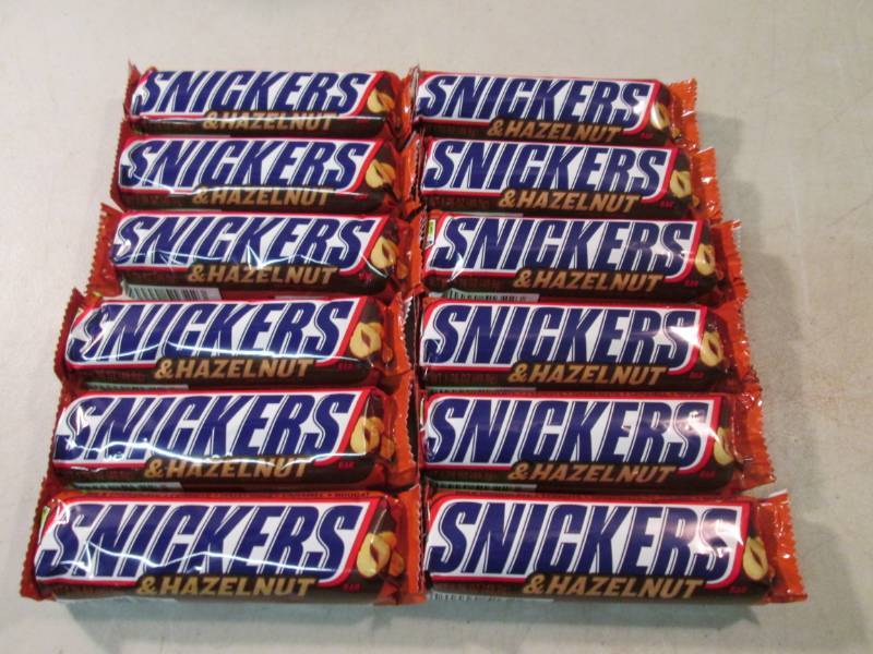 12 Snickers & Hazelnut Candy Bars B...