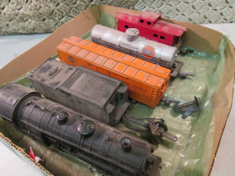 Lot of Vintage American Flyer Train...