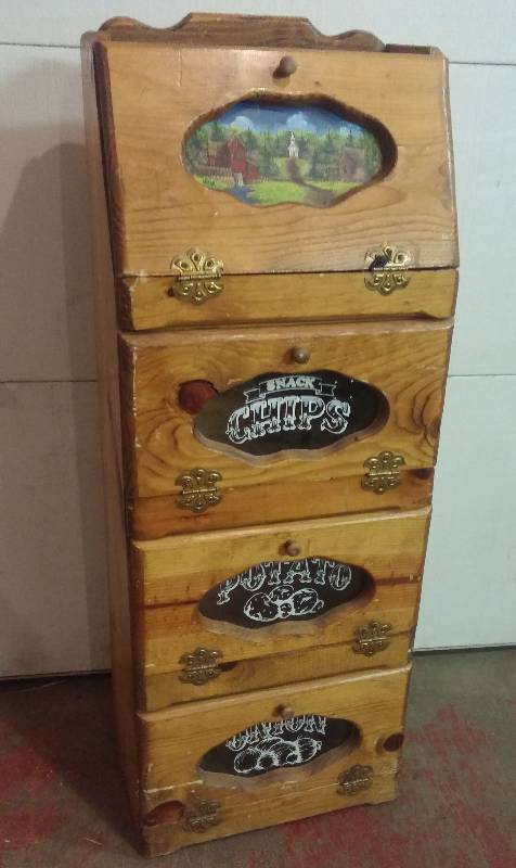 lot 71 image: Vintage Root Vegetable Hutch